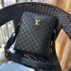 Mens Louis Vuitton Satchel Bags